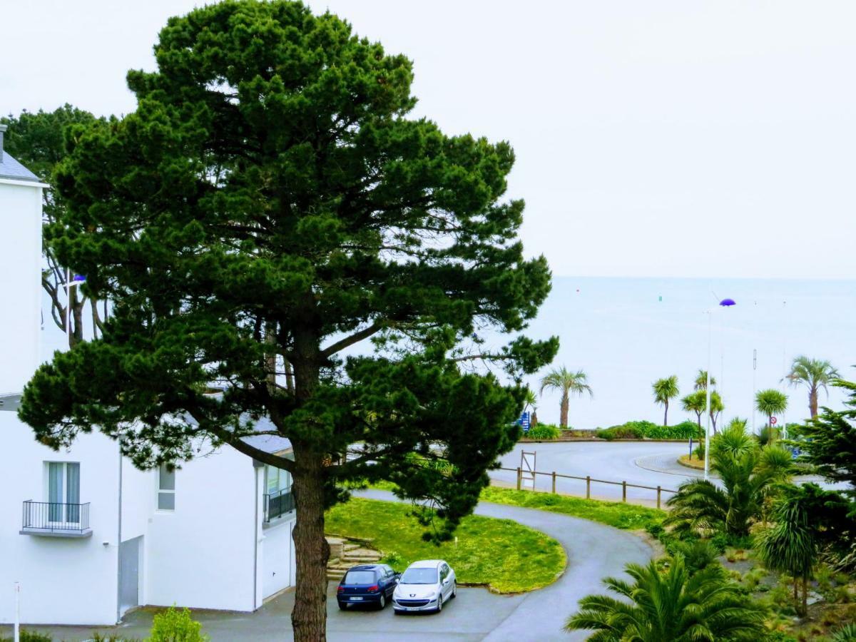 Le STUDIO LA PLAGE 3 ETOILES face à la mer Bénodet Esterno foto