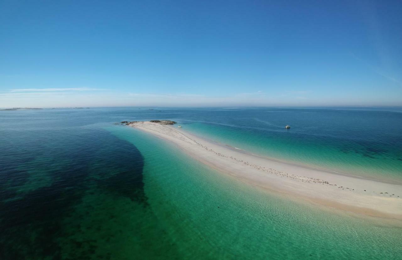 Le STUDIO LA PLAGE 3 ETOILES face à la mer Bénodet Esterno foto